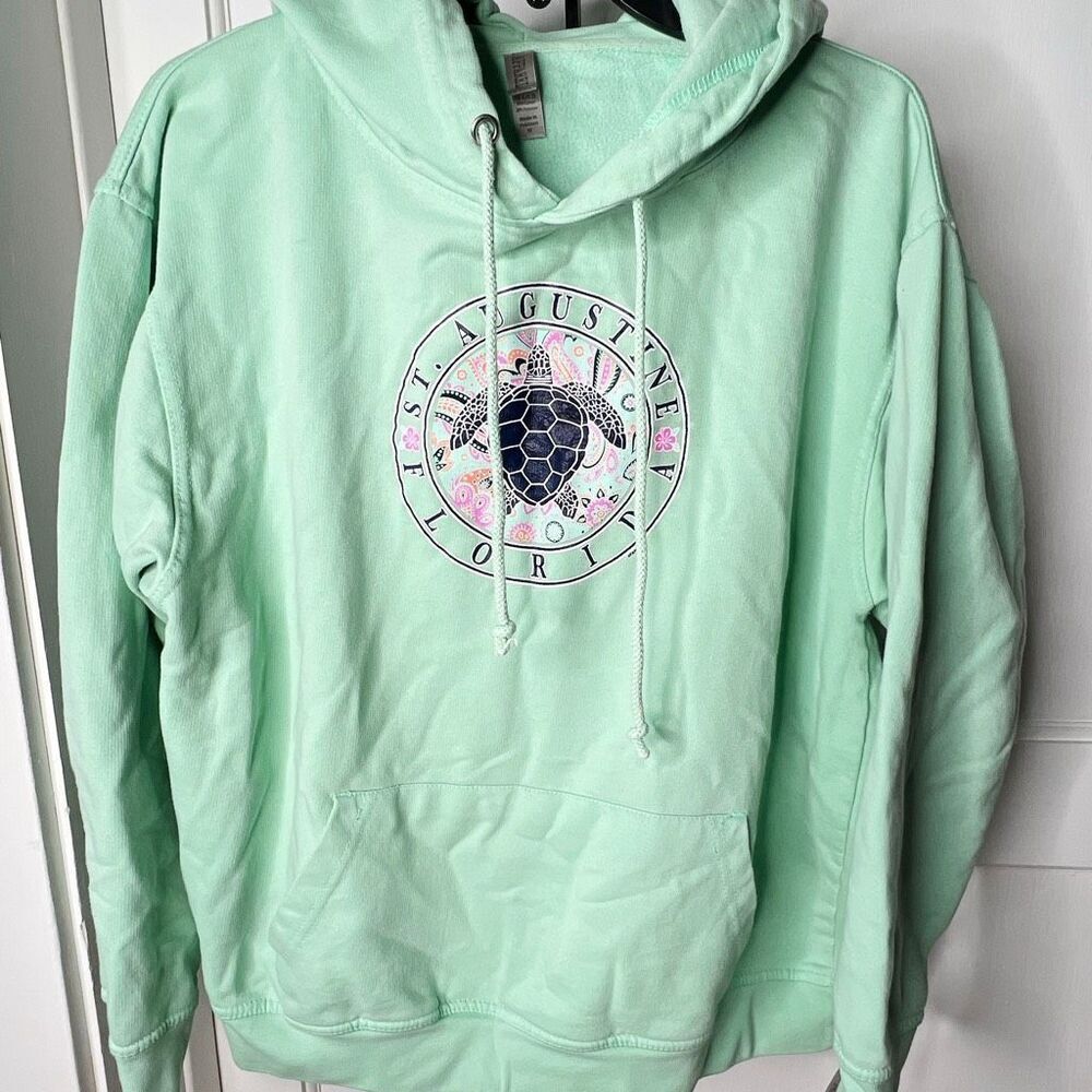 U.S. Apparel St. Augustine, Florida Graphic Hoodie Turtle Design Mint Green Medi